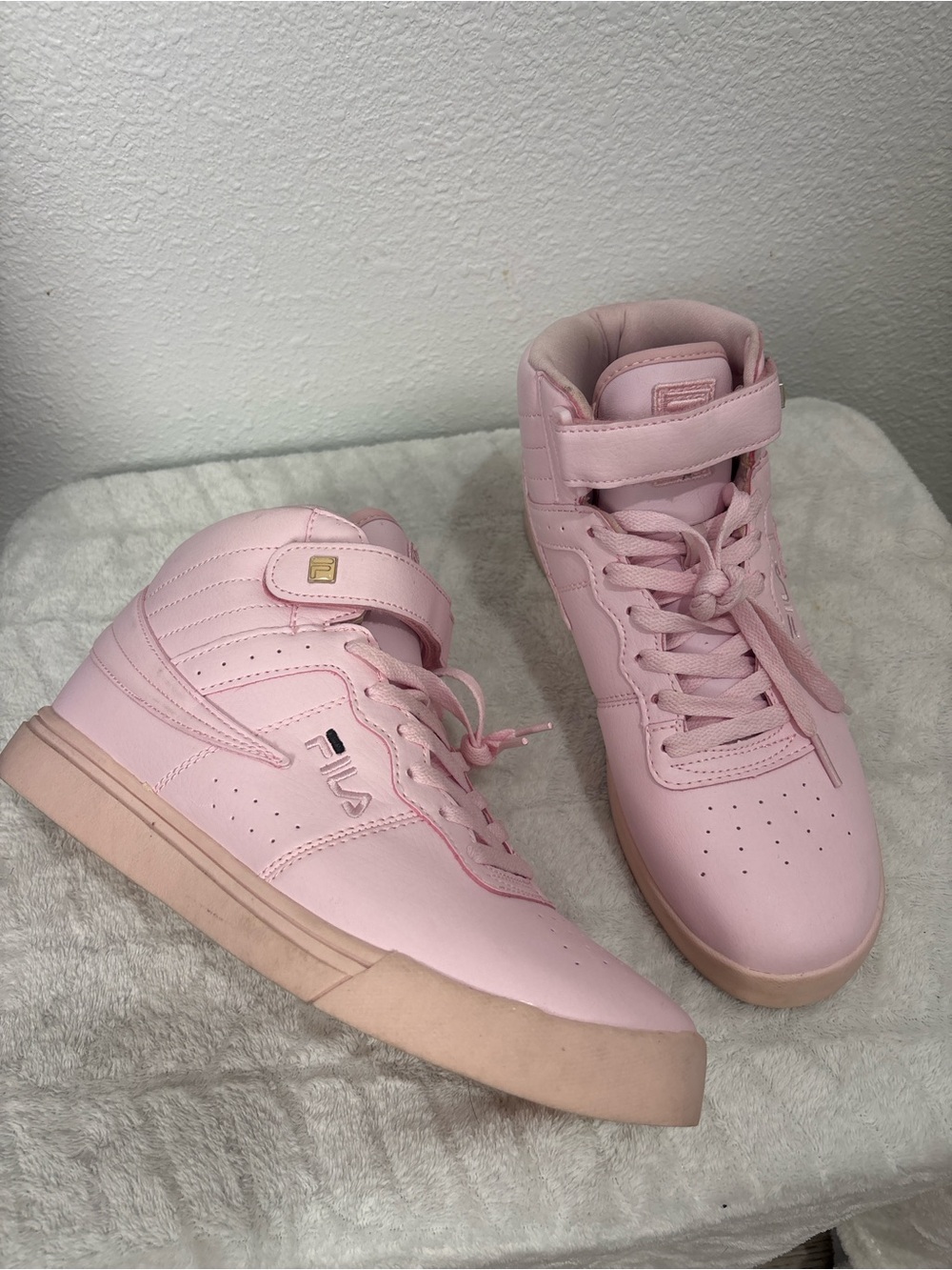 FILA Pink High Top Sneakers Women’s Size 10 Lace Up Hook & Loop Athletic Shoes - Picture 2 of 10